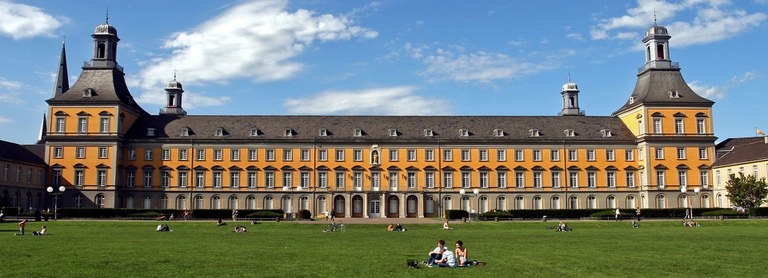 Hauptgebäude